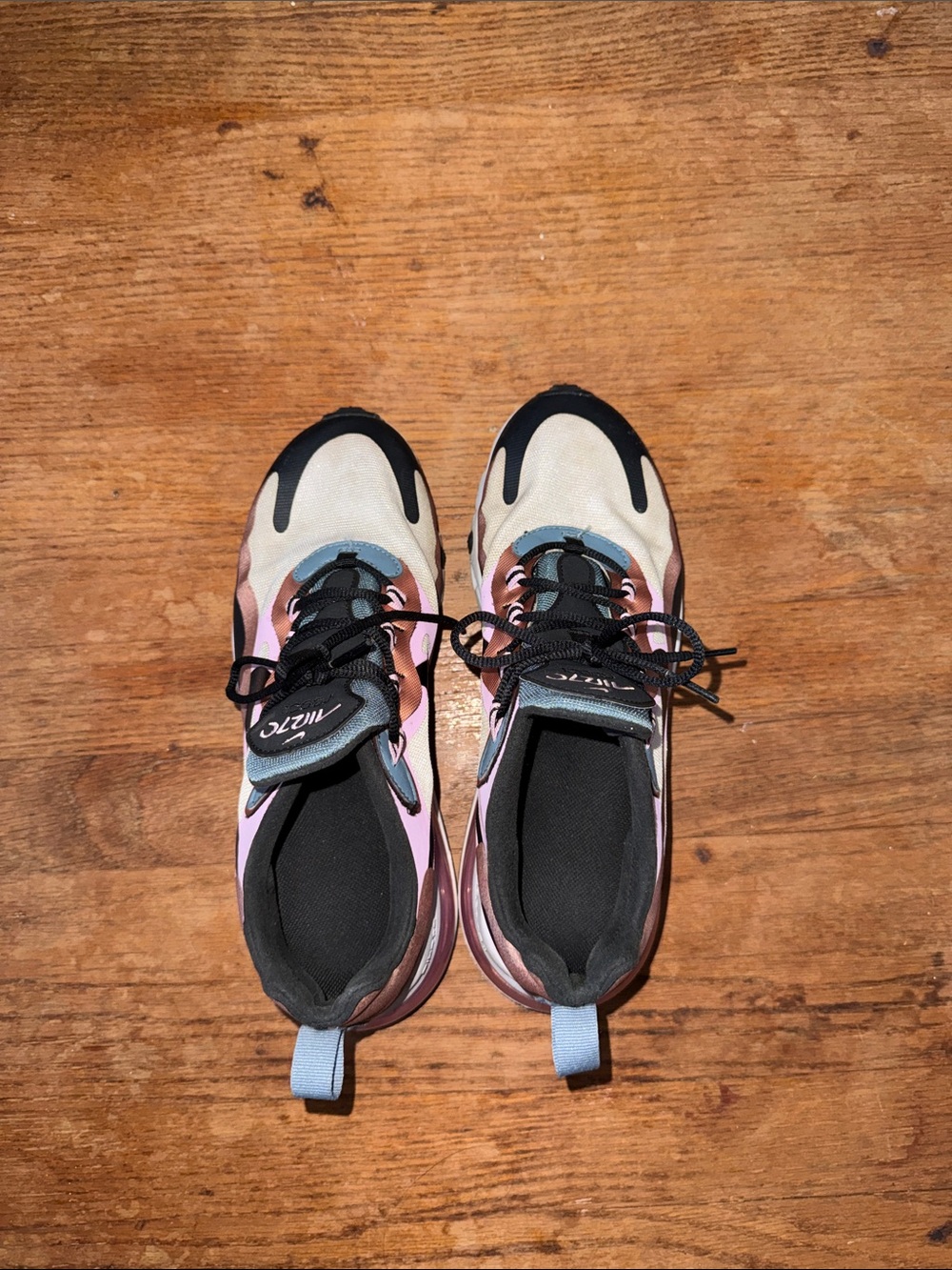 Nike Women’s Multicolor Running Sneakers Airmax 70